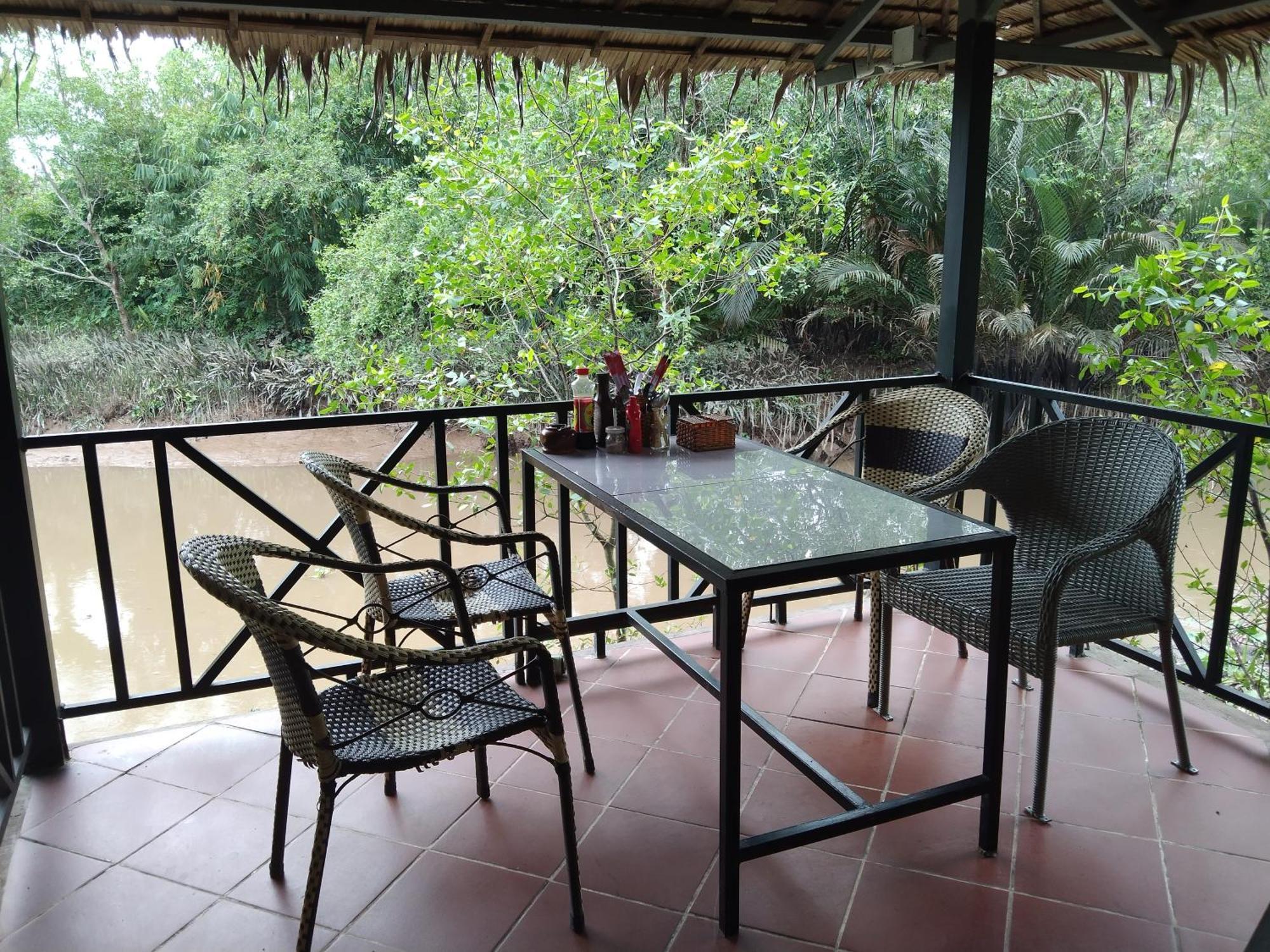 Quoc Phuong Riverside Homestay Ben Tre Eksteriør bilde