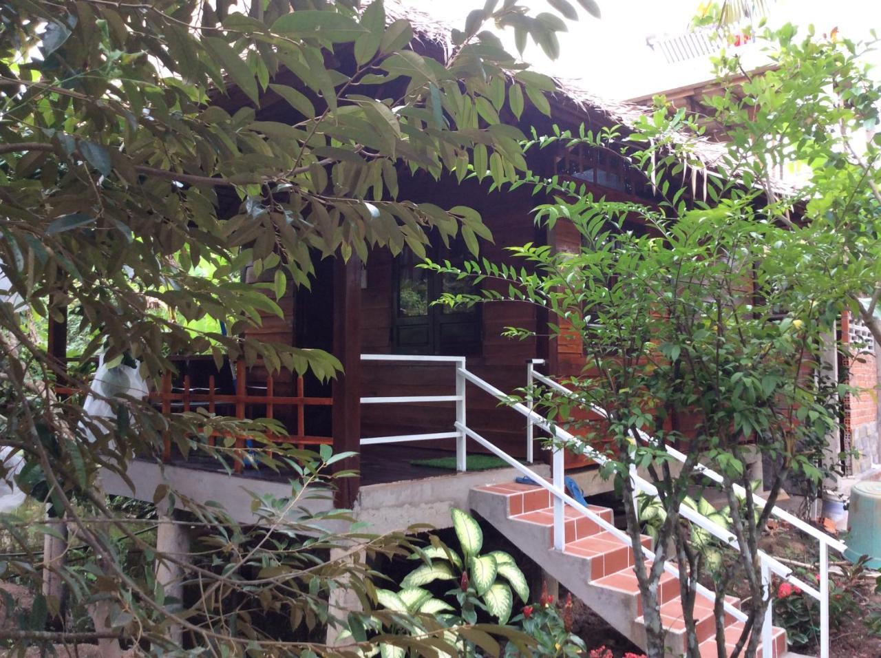 Quoc Phuong Riverside Homestay Ben Tre Eksteriør bilde
