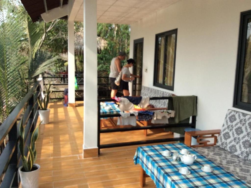 Quoc Phuong Riverside Homestay Ben Tre Eksteriør bilde