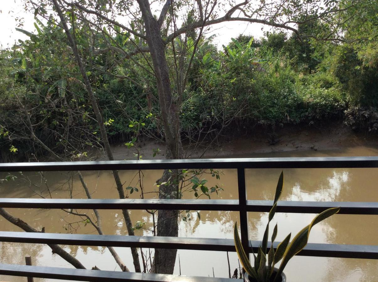 Quoc Phuong Riverside Homestay Ben Tre Eksteriør bilde